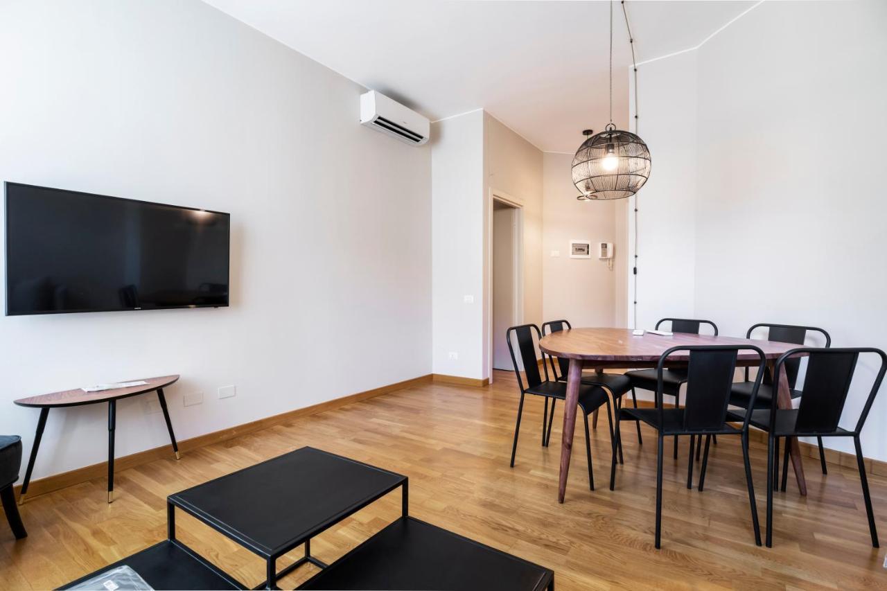 Residenza Cornaggia Apartment มิลาน ภายนอก รูปภาพ