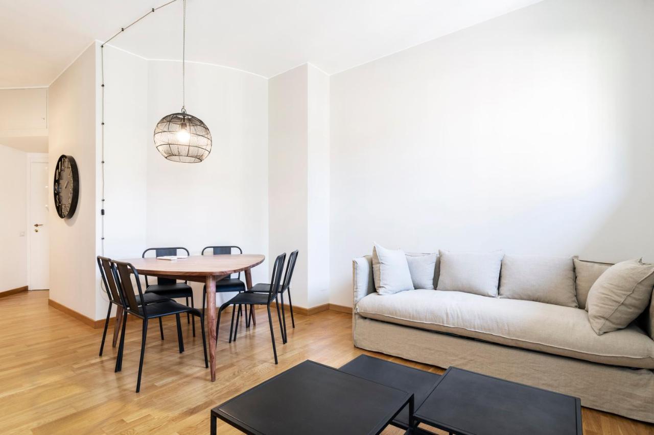 Residenza Cornaggia Apartment มิลาน ภายนอก รูปภาพ